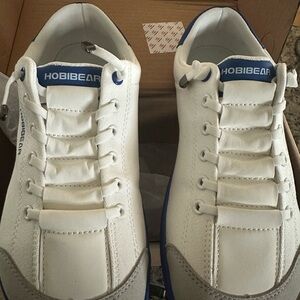 Women's Athletic Shoes - Black